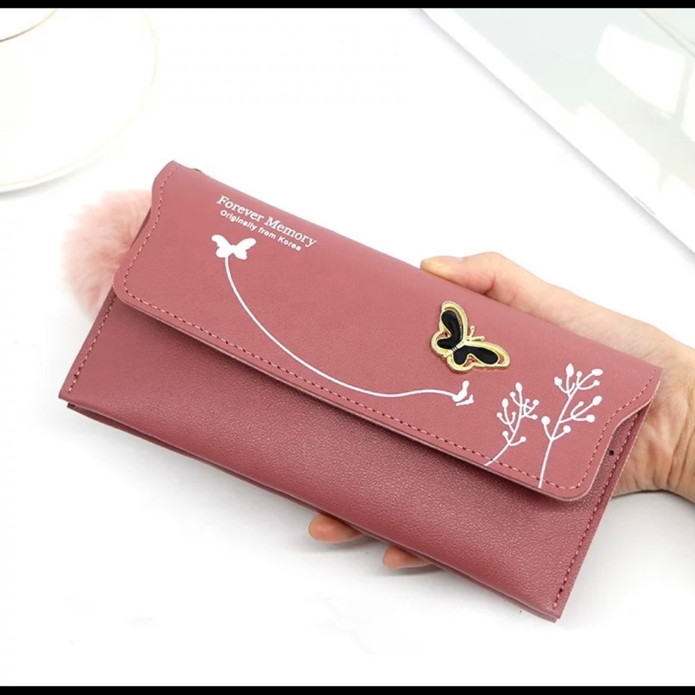 Slim wallet with pompon